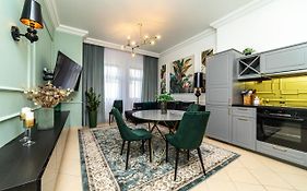 Trzy Gracje - Monte Cassino by OneApartments